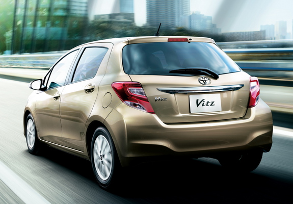 Photos of Toyota Vitz 2014