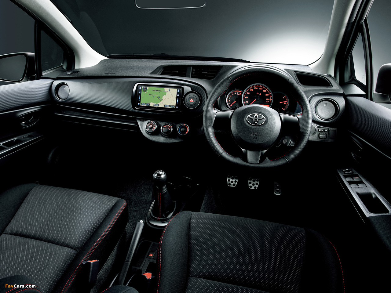 Photos of Toyota Vitz RS Gs (NCP131) 2011 (1280 x 960)