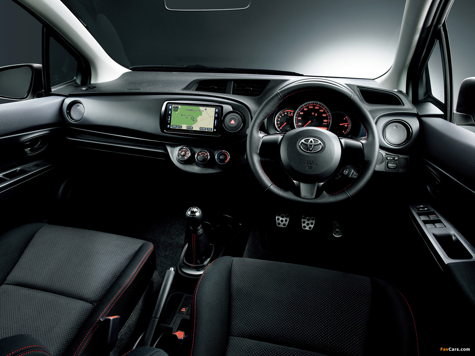 Photos of Toyota Vitz RS Gs (NCP131) 2011 (1600 x 1200)