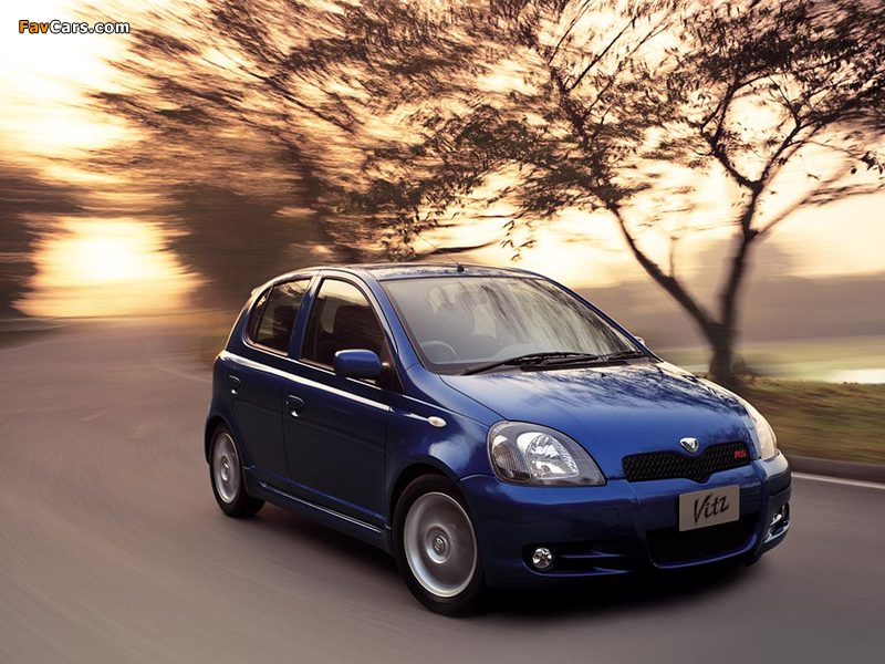 Toyota Vitz RS 5-door 2000–02 photos (800 x 600)