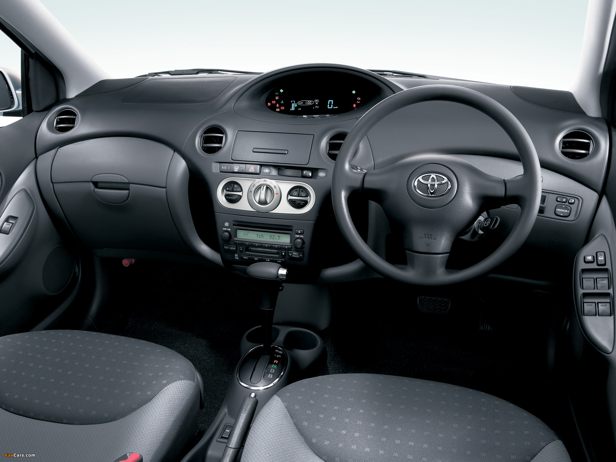 Toyota Vitz U L Package (SCP13) 2002–03 images (2048 x 1536)