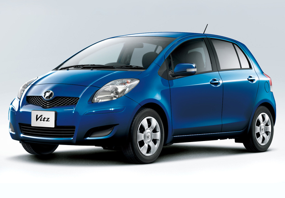 Toyota Vitz 2007–10 images