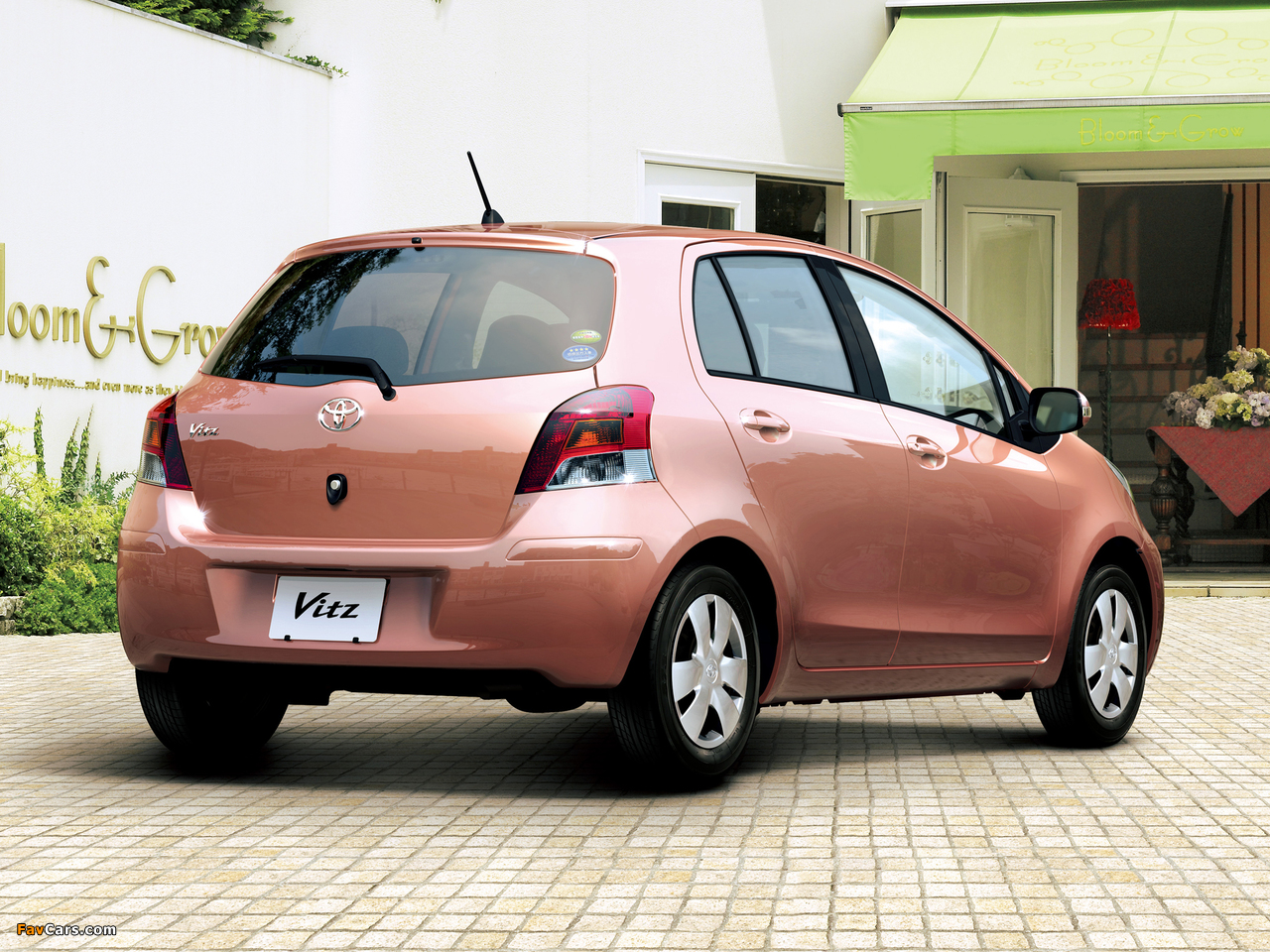 Toyota Vitz 2007–10 wallpapers (1280 x 960)