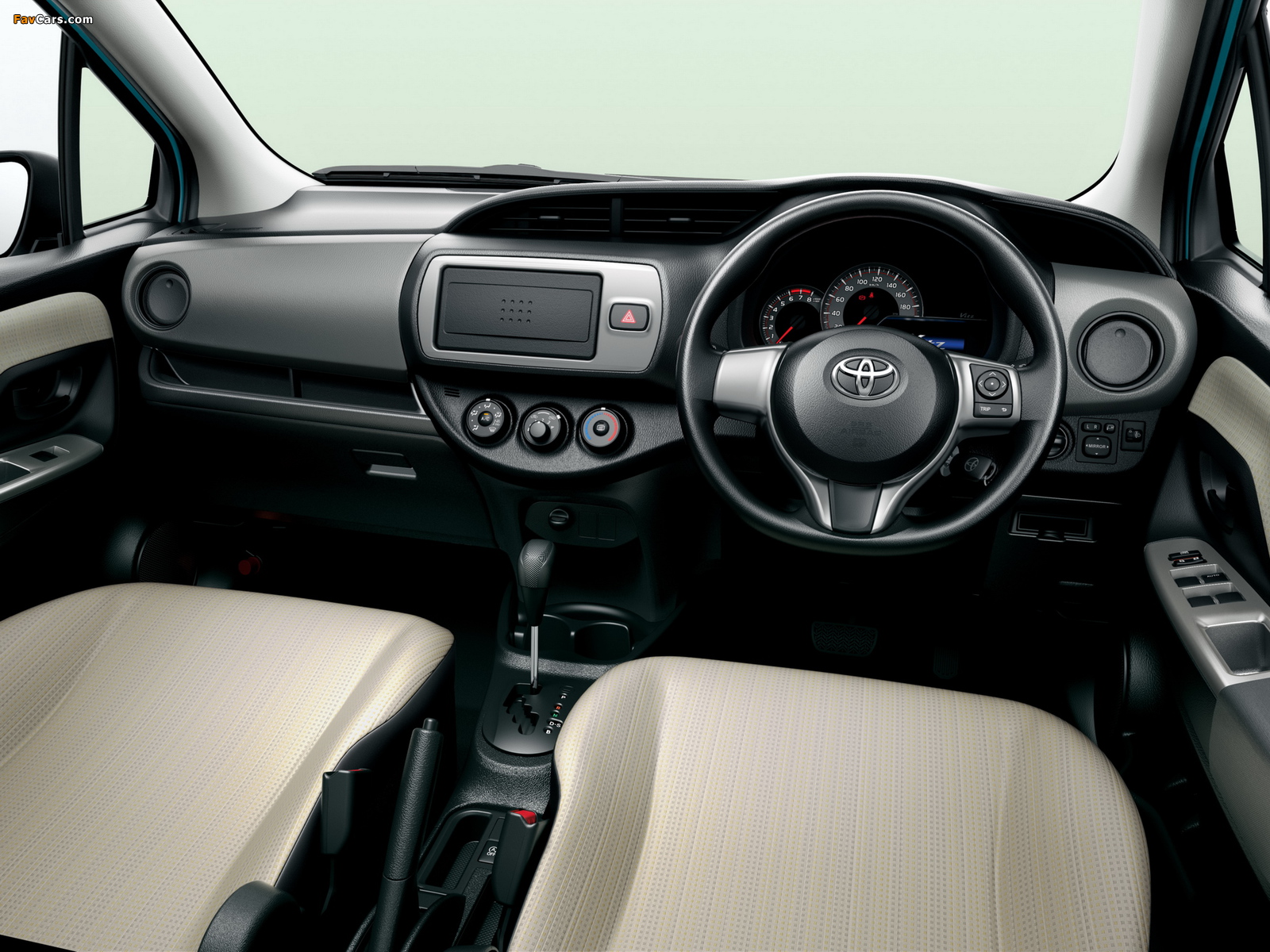 Toyota Vitz 2014 wallpapers (1600 x 1200)