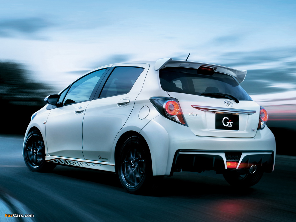 Toyota Vitz RS Gs 2014 wallpapers (1024 x 768)