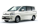 Images of Toyota Voxy ZS 2007–10