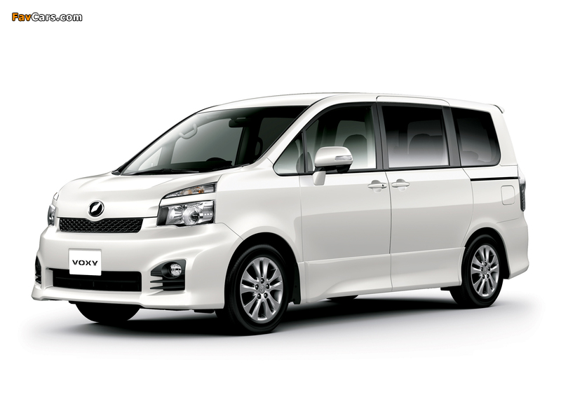 Images of Toyota Voxy ZS 2010 (800 x 600)