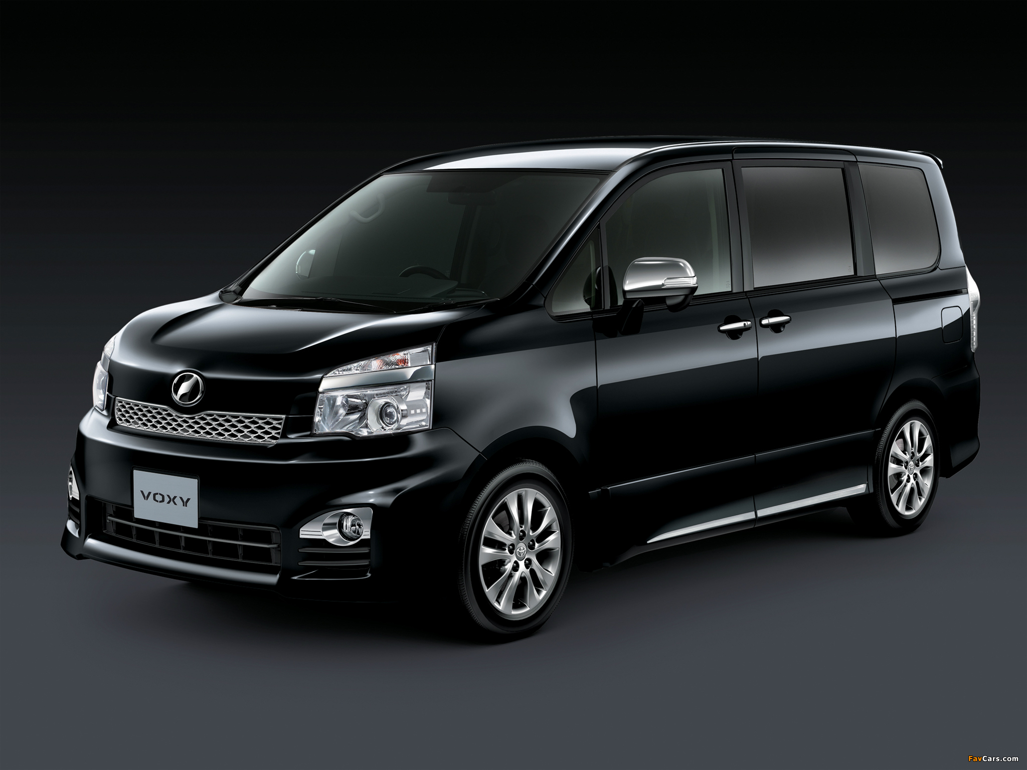 Images of Toyota Voxy ZS Kirameki III 2012 (2048 x 1536)