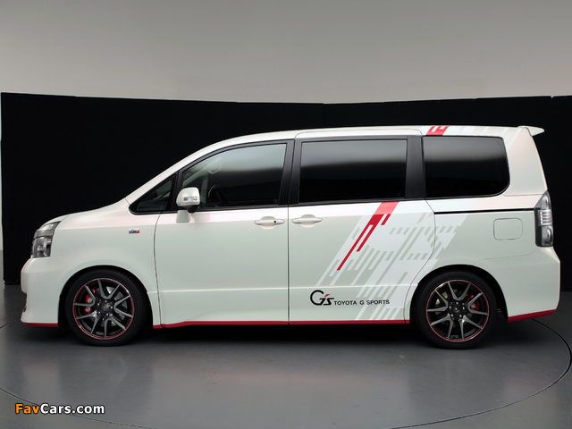 Photos of Toyota Voxy G Sports Concept 2010 (640 x 480)