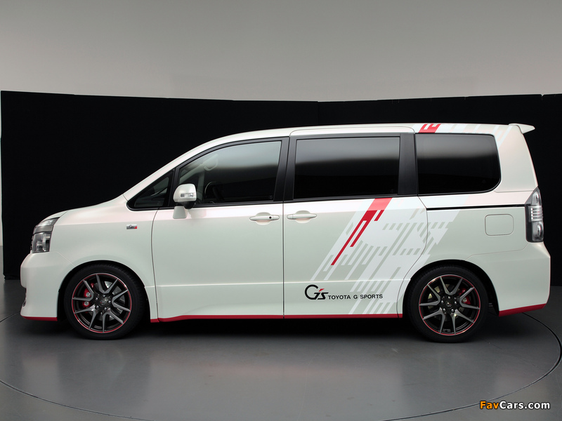 Photos of Toyota Voxy G Sports Concept 2010 (800 x 600)