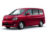 Pictures of Toyota Voxy 2007–10