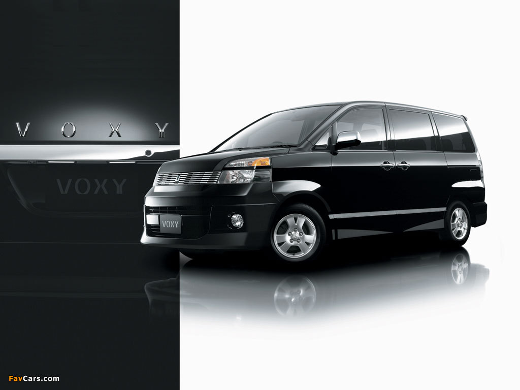 Toyota Voxy 2001–07 pictures (1024 x 768)