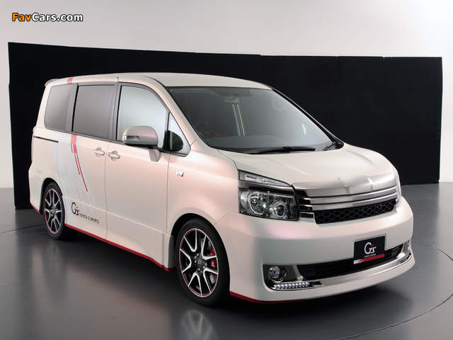 Toyota Voxy G Sports Concept 2010 images (640 x 480)