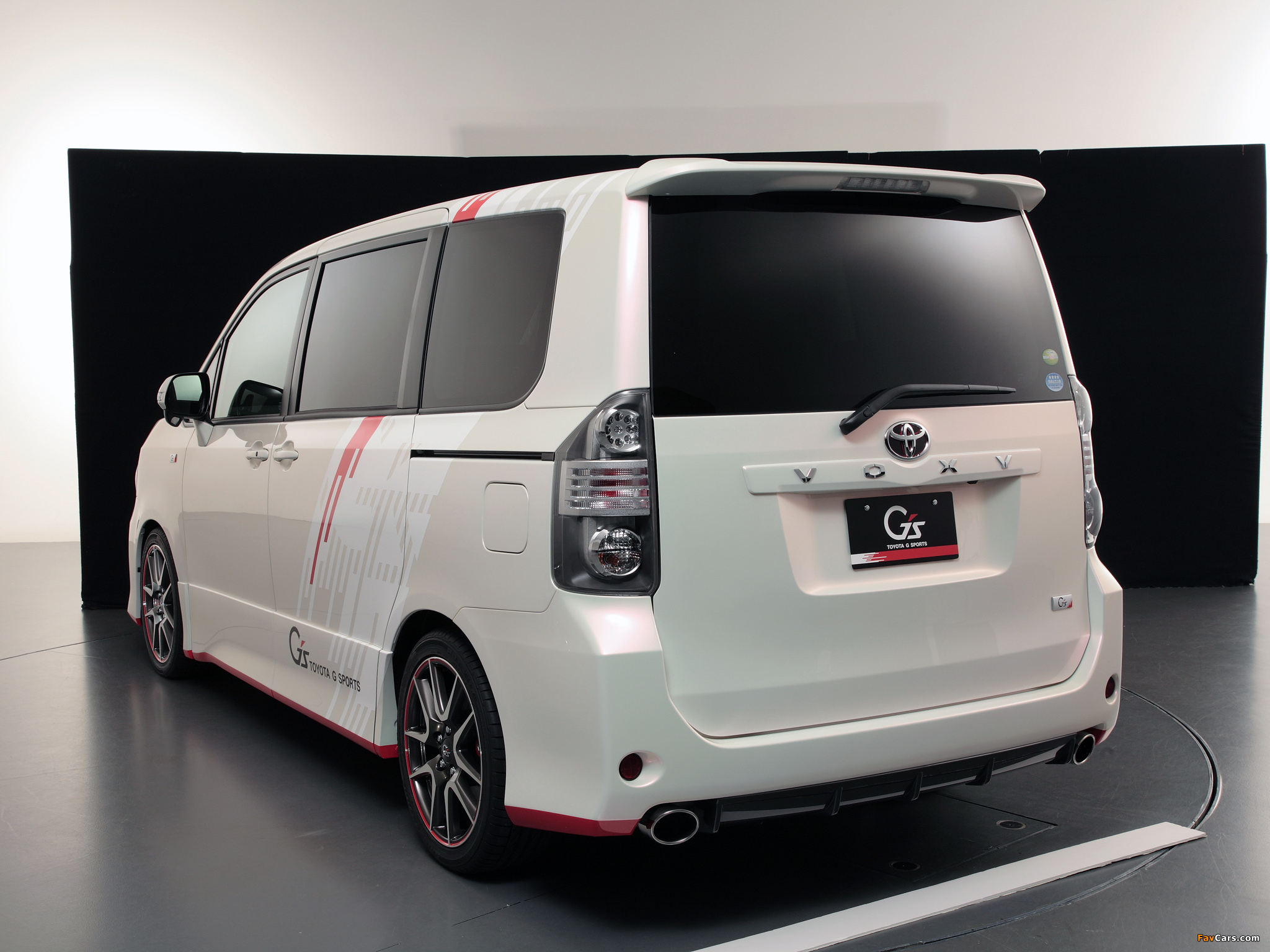 Toyota Voxy G Sports Concept 2010 wallpapers (2048 x 1536)