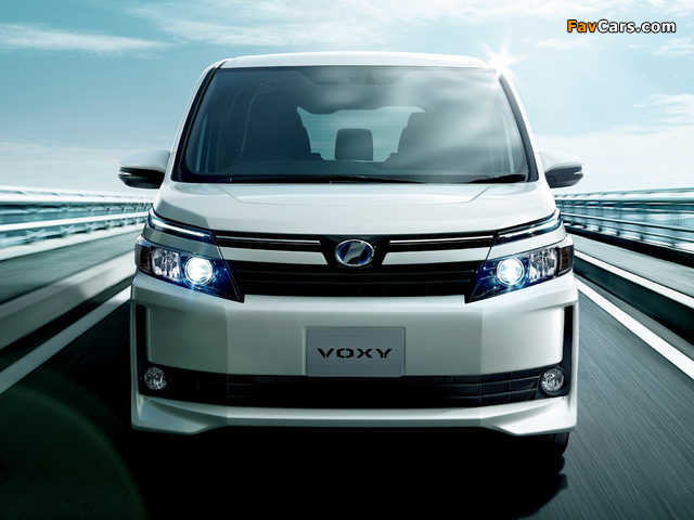 Toyota Voxy V 2014 wallpapers (640 x 480)