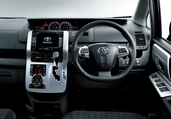 Toyota Voxy ZS 2010 wallpapers