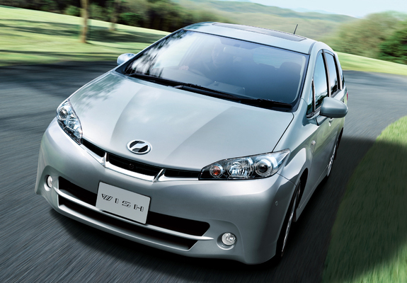 Images of Toyota Wish 2009