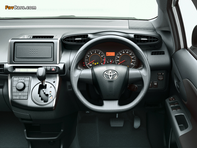 Images of Toyota Wish 1.8 X 2012 (640 x 480)