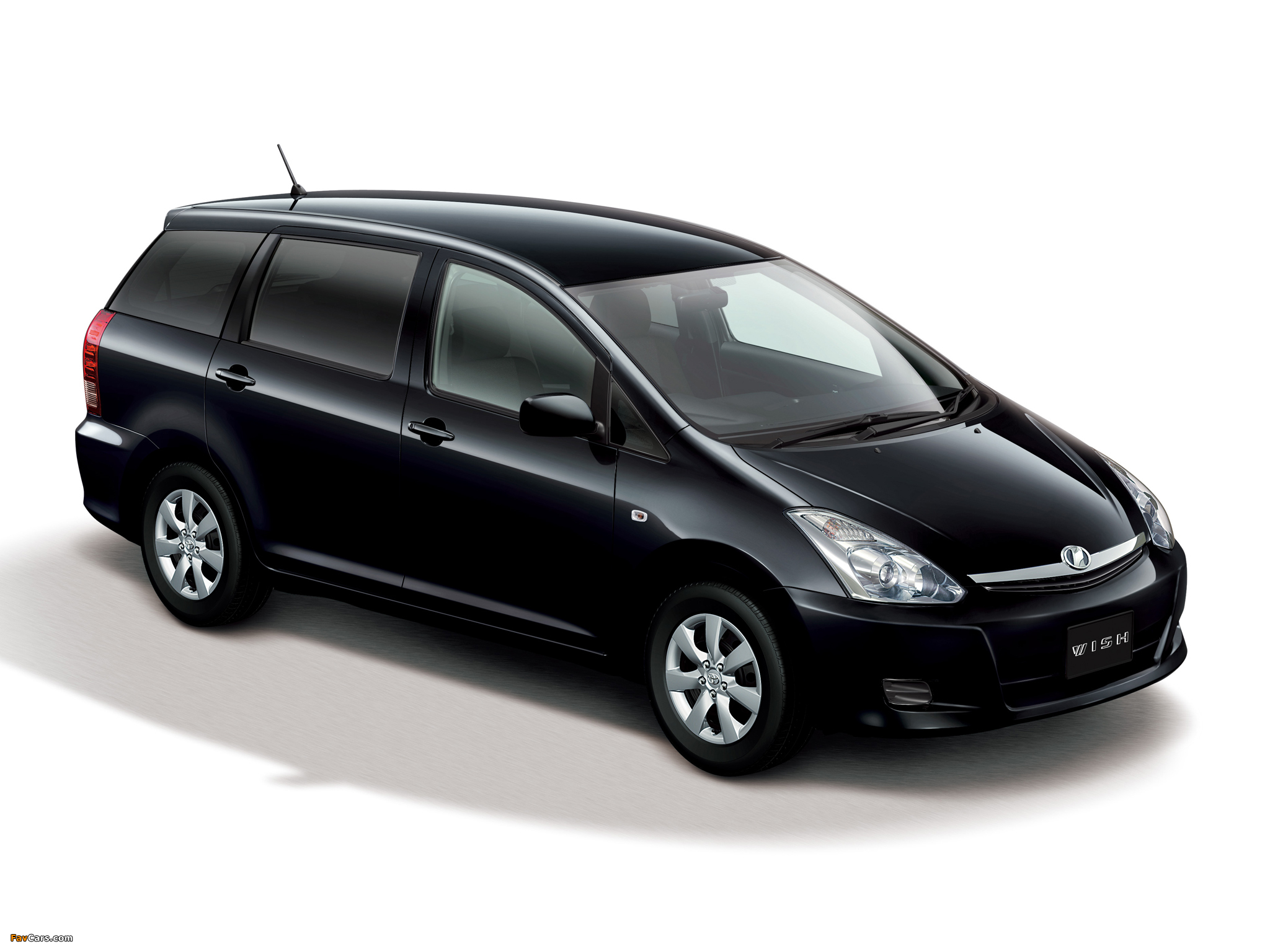 Toyota Wish 2005–09 wallpapers (2048 x 1536)