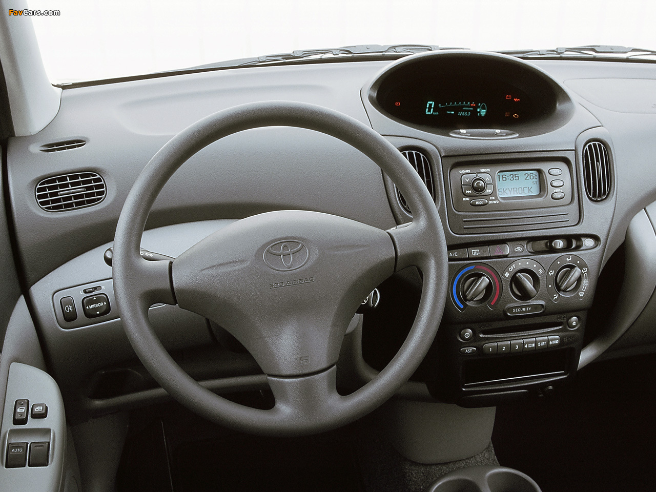 Pictures of Toyota Yaris Verso 1999–2003 (1280 x 960)