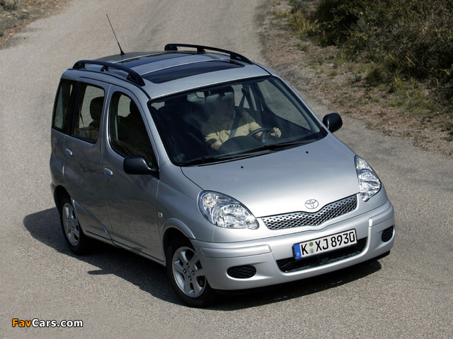 Pictures of Toyota Yaris Verso 2003–06 (640 x 480)