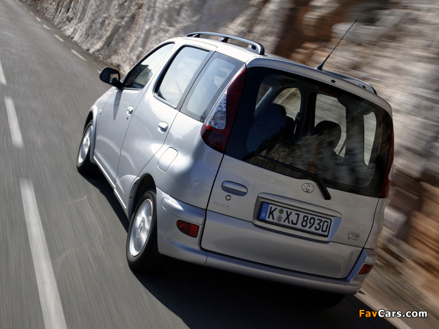 Pictures of Toyota Yaris Verso 2003–06 (640 x 480)