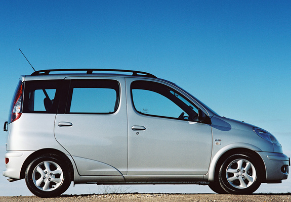 Pictures of Toyota Yaris Verso UK-spec 2003–06