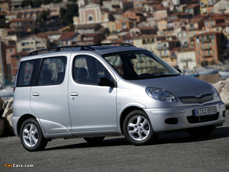 Toyota Yaris Verso 2003–06 images (800 x 600)