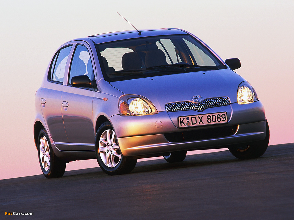 Images of Toyota Yaris 5-door 1999–2003 (1024 x 768)