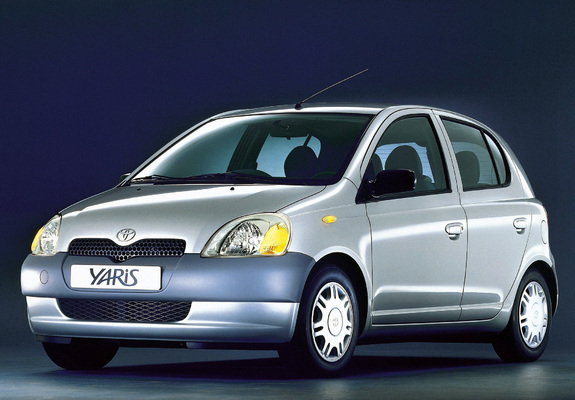 Images of Toyota Yaris 5-door 1999–2003