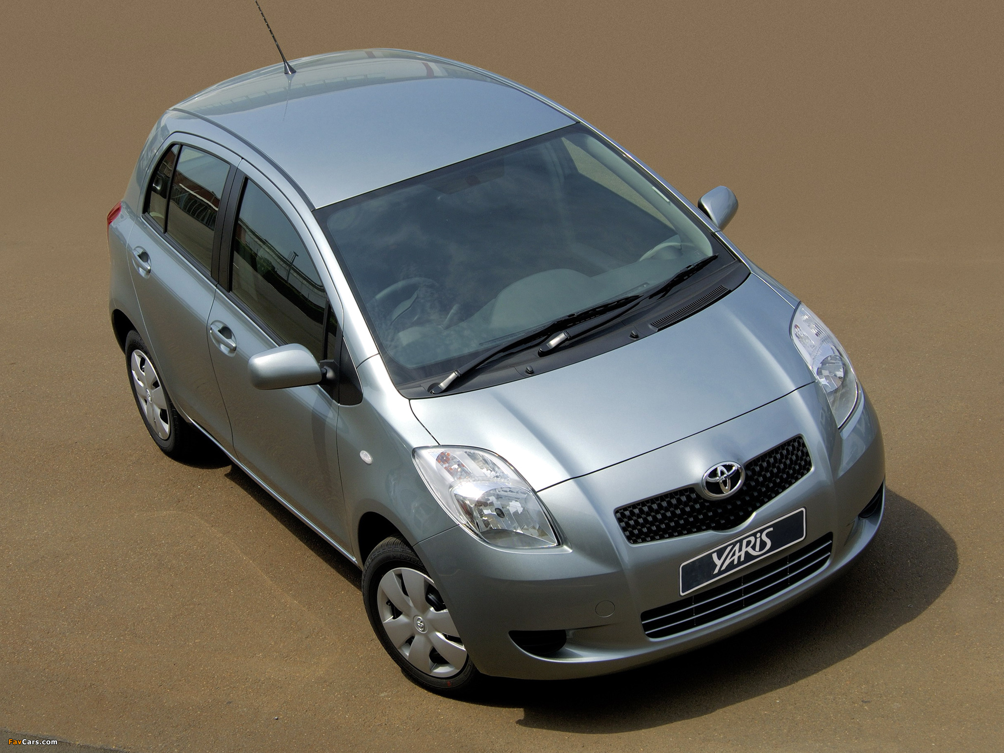 Images of Toyota Yaris T3 5-door ZA-spec 2005–09 (2048 x 1536)