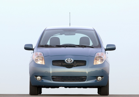 Images of Toyota Yaris 3-door US-spec 2005–09