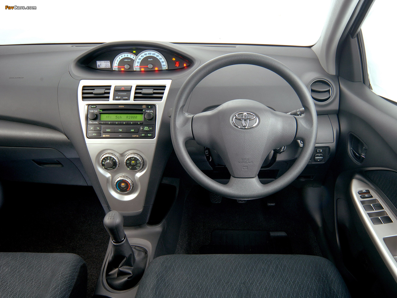 Images of Toyota Yaris Sedan ZA-spec 2006 (1280 x 960)