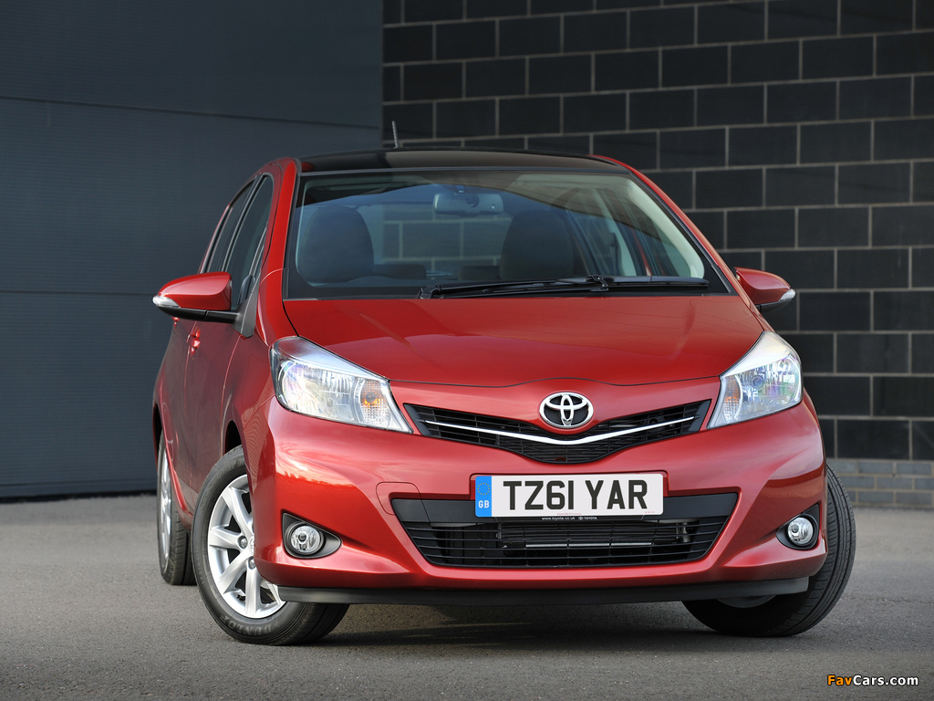 Images of Toyota Yaris T Spirit 5-door UK-spec 2011 (1024 x 768)