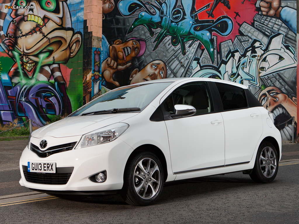 Images of Toyota Yaris Trend 5-door UK-spec 2013 (1024 x 768)