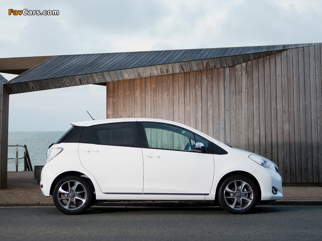 Images of Toyota Yaris Trend 5-door UK-spec 2013 (640 x 480)