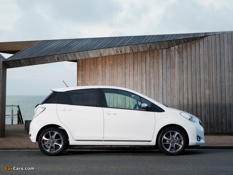 Images of Toyota Yaris Trend 5-door UK-spec 2013 (800 x 600)