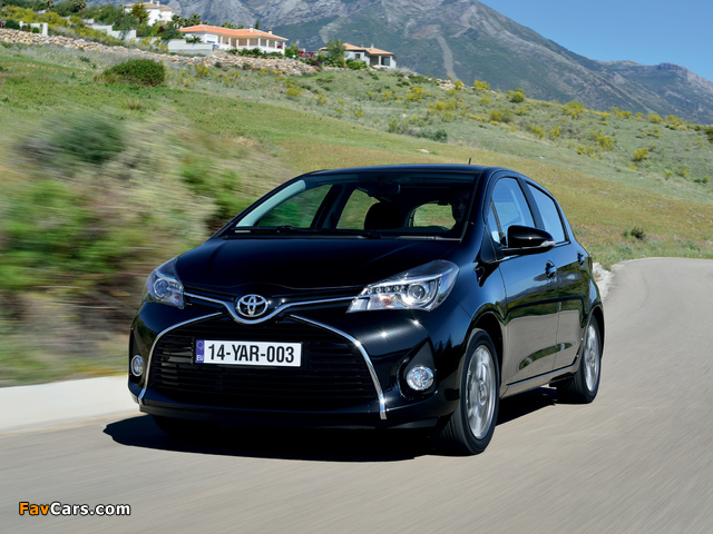 Images of Toyota Yaris 5-door 2014 (640 x 480)