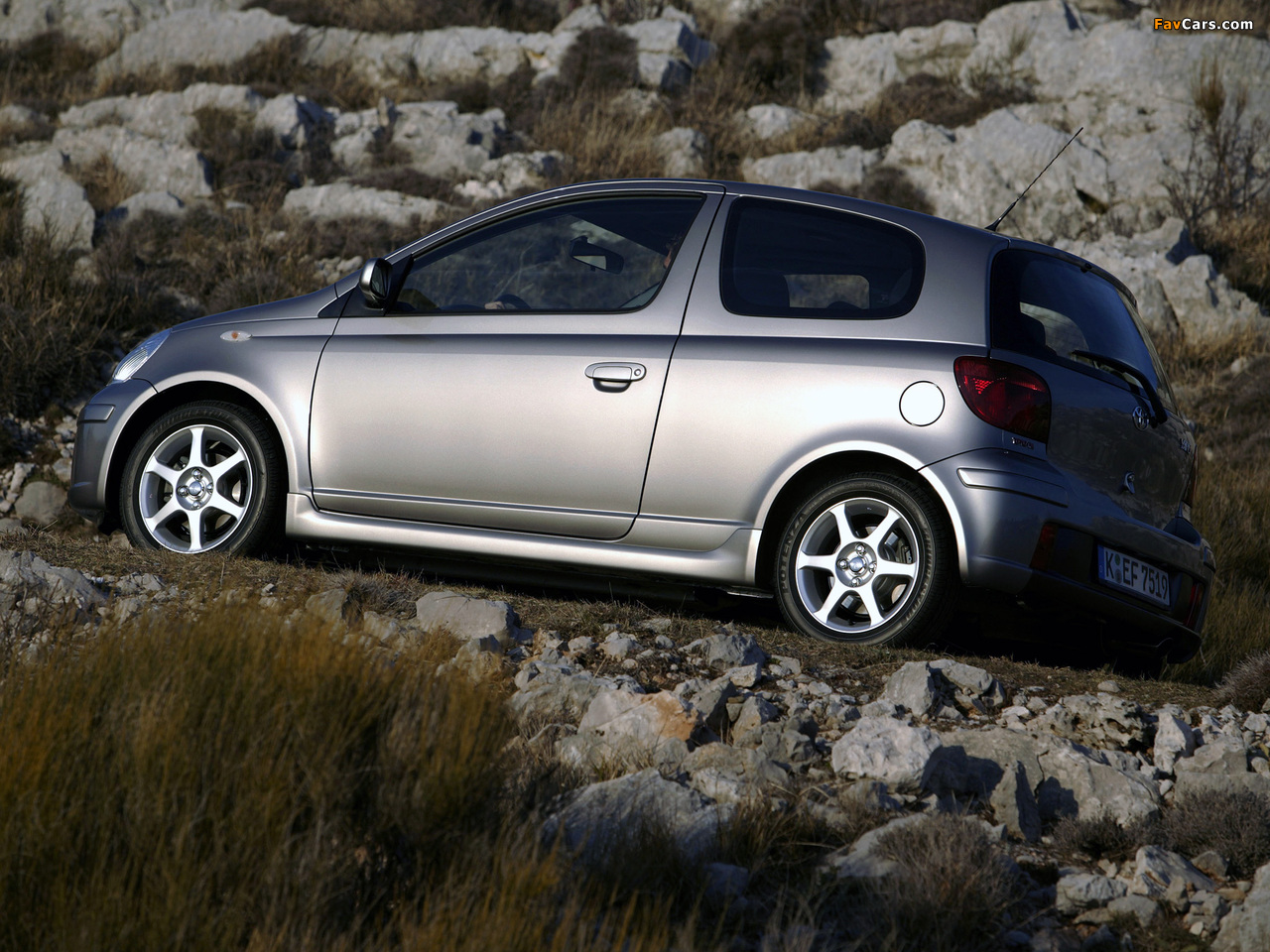 Photos of Toyota Yaris T-Sport 2003–05 (1280 x 960)