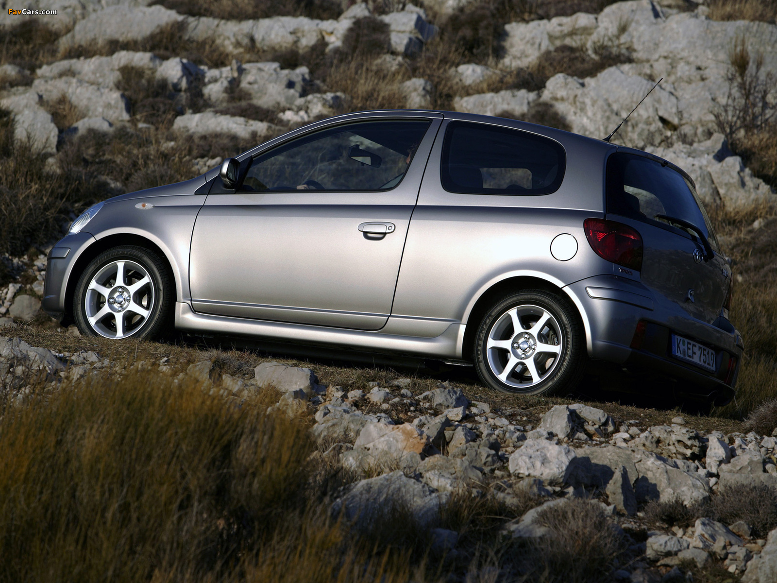 Photos of Toyota Yaris T-Sport 2003–05 (1600 x 1200)