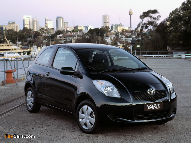 Photos of Toyota Yaris YR 3-door 2006 (640 x 480)