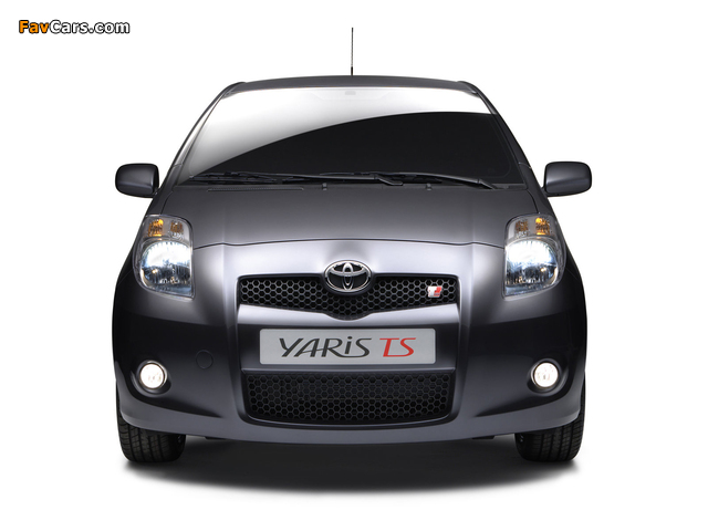 Photos of Toyota Yaris T-Sport 3-door 2007–09 (640 x 480)