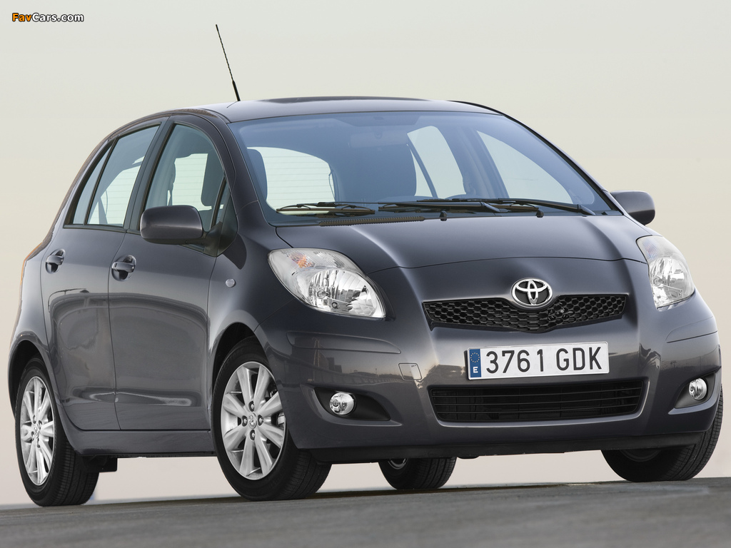 Photos of Toyota Yaris 5-door 2009–11 (1024 x 768)