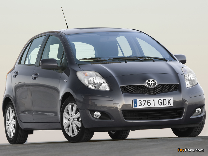 Photos of Toyota Yaris 5-door 2009–11 (800 x 600)