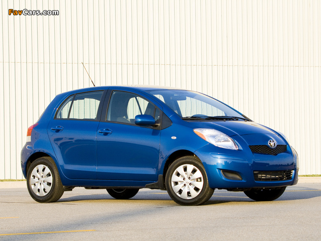 Photos of Toyota Yaris 5-door US-spec 2009–11 (640 x 480)