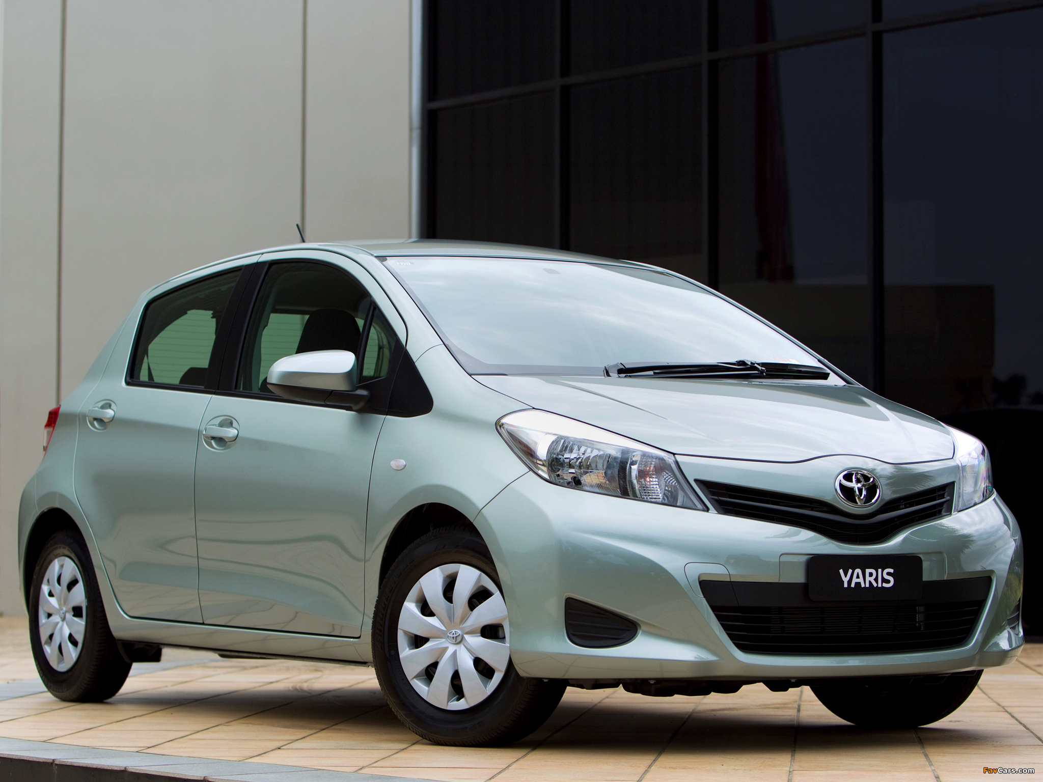 Photos of Toyota Yaris 5-door AU-spec 2011 (2048 x 1536)