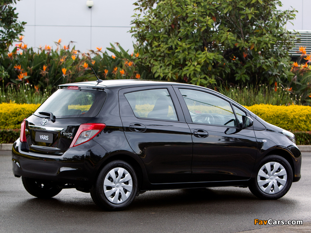 Photos of Toyota Yaris 5-door AU-spec 2011 (640 x 480)