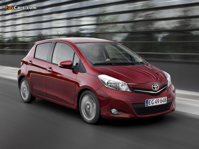 Photos of Toyota Yaris 5-door 2011 (640 x 480)