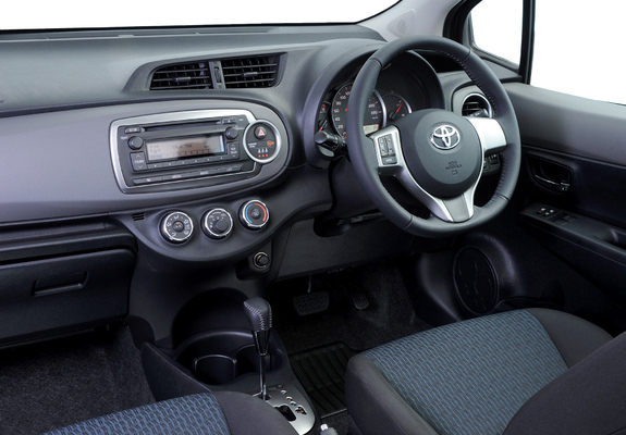 Photos of Toyota Yaris 5-door ZA-spec 2011
