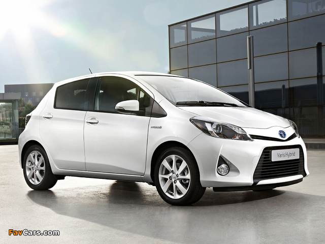 Photos of Toyota Yaris Hybrid 2012 (640 x 480)